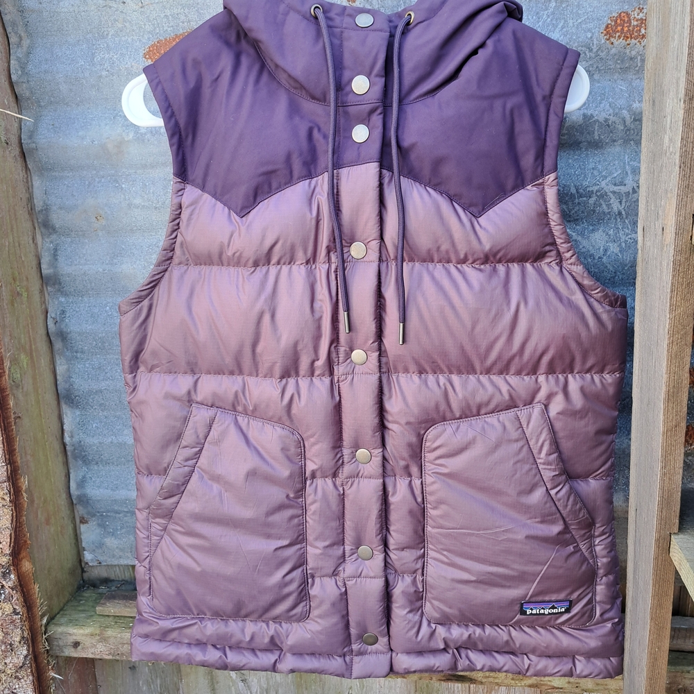 Patagonia Quilted Puffer Vest in Mauve Plum